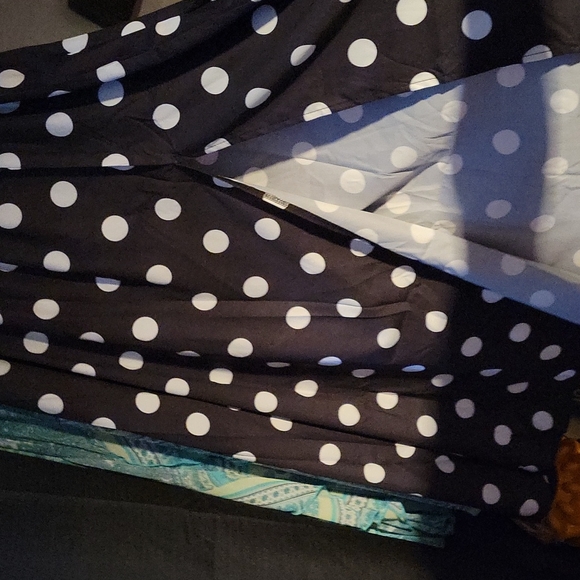 BEAUTIFUL DRESS - Picture 3 of 3